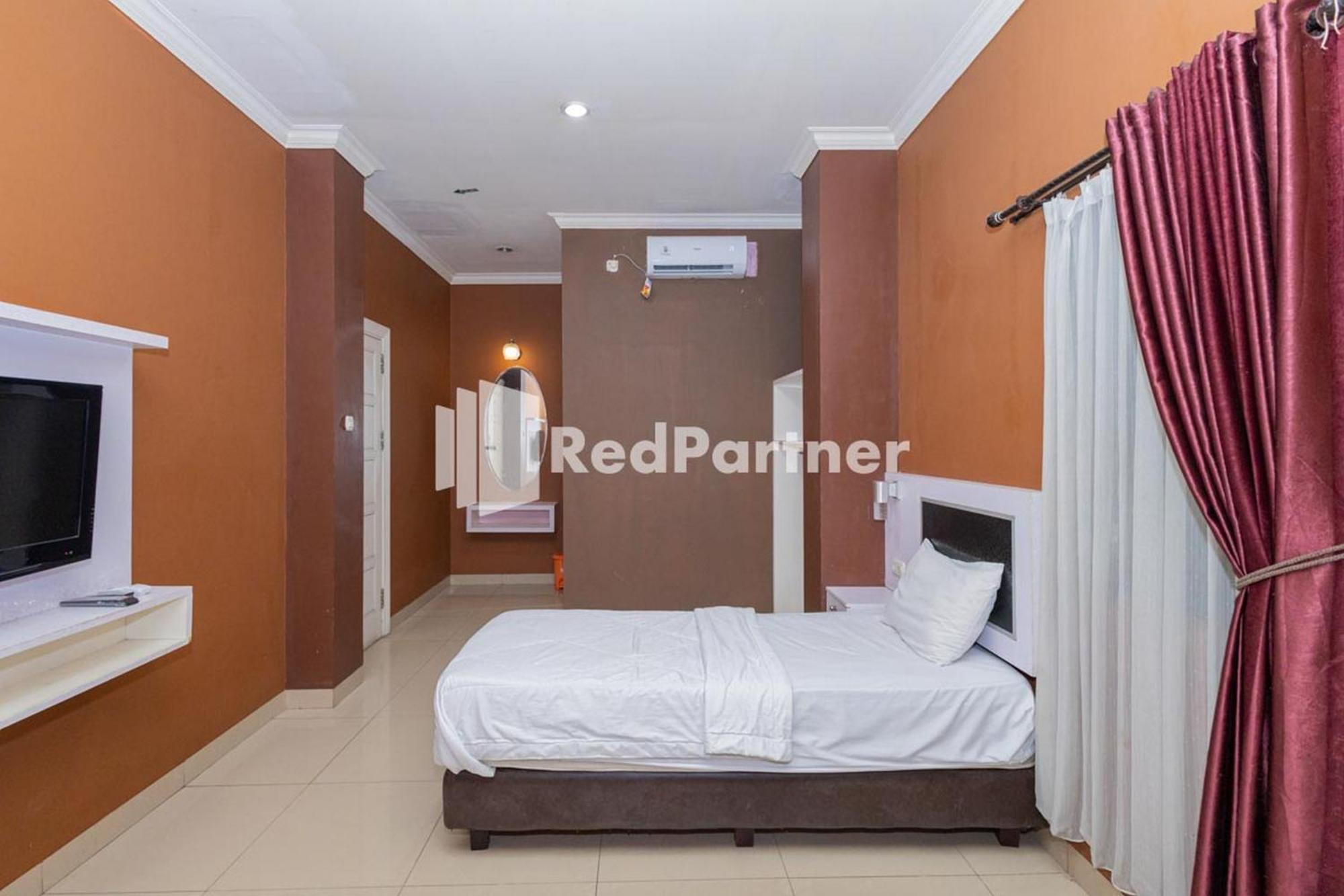 Star Hotel Jaksa Mitra Reddoorz Yakarta Exterior foto