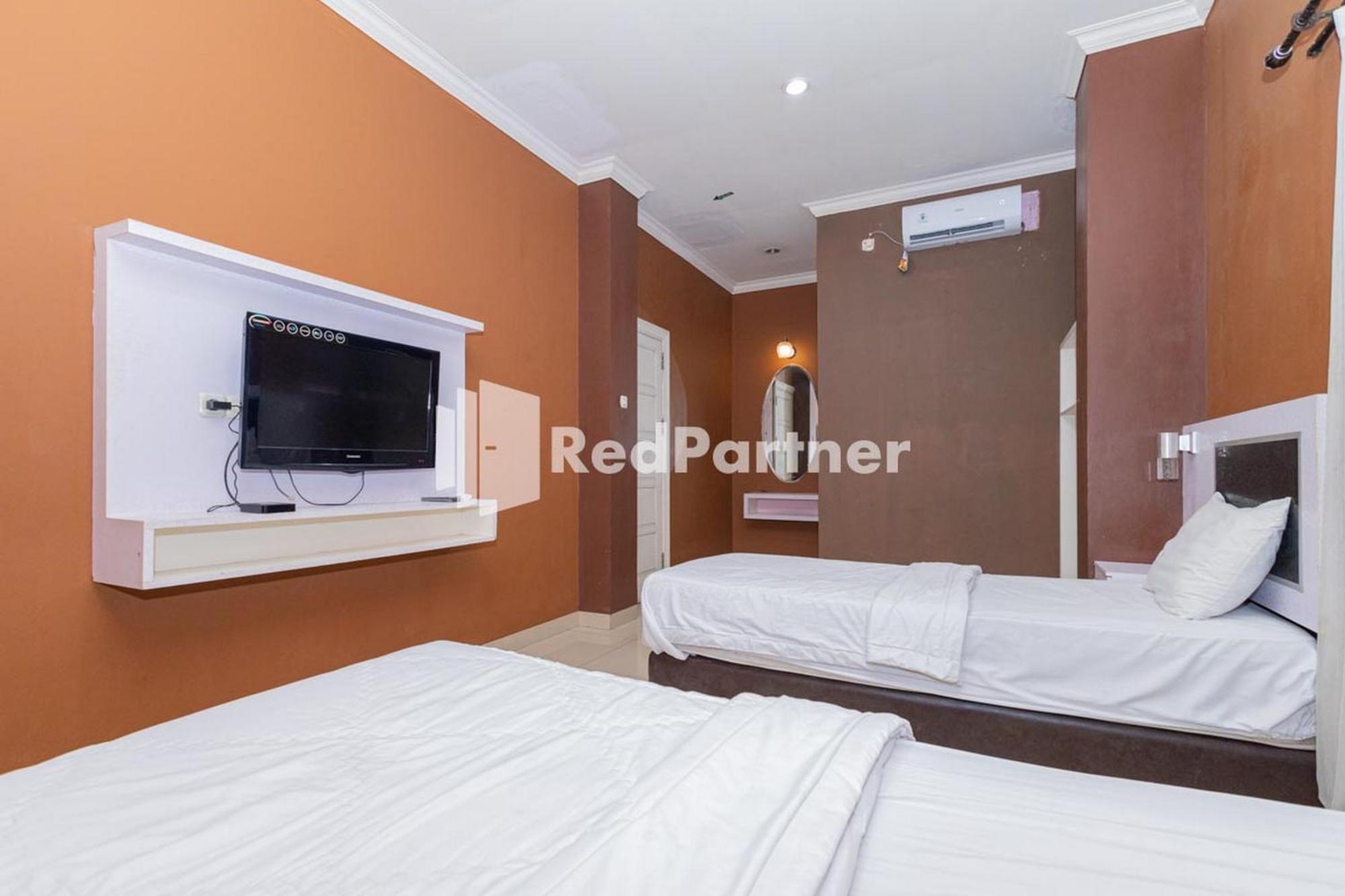 Star Hotel Jaksa Mitra Reddoorz Yakarta Exterior foto