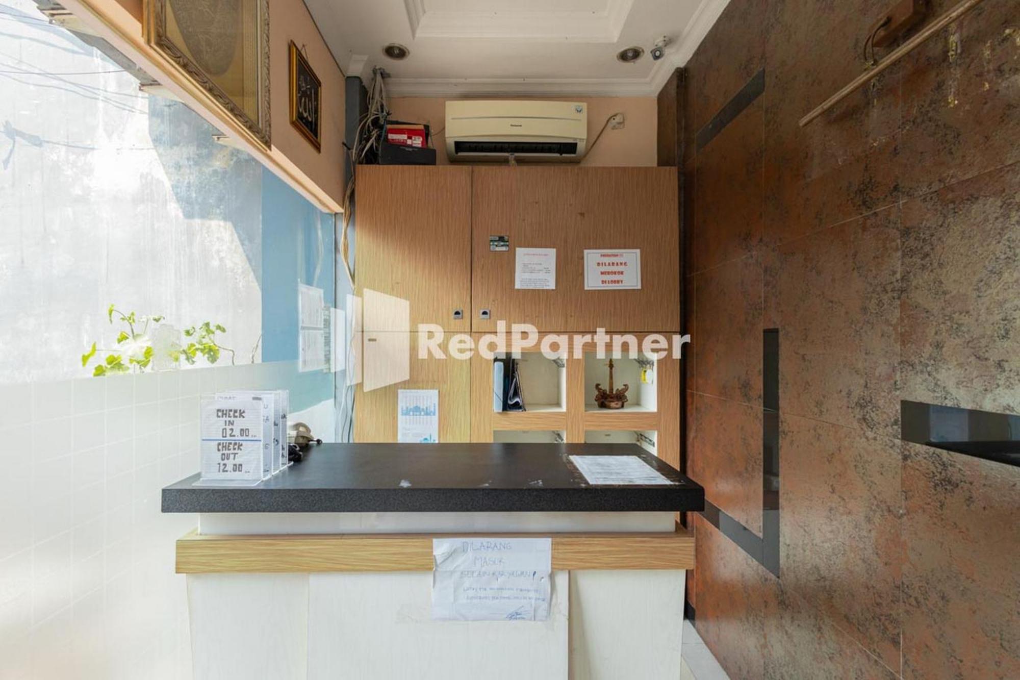 Star Hotel Jaksa Mitra Reddoorz Yakarta Exterior foto