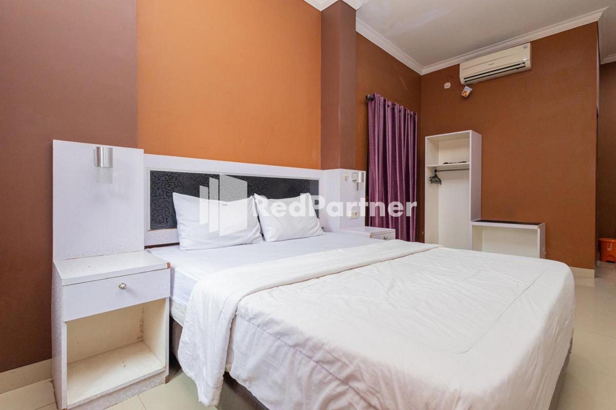 Star Hotel Jaksa Mitra Reddoorz Yakarta Exterior foto